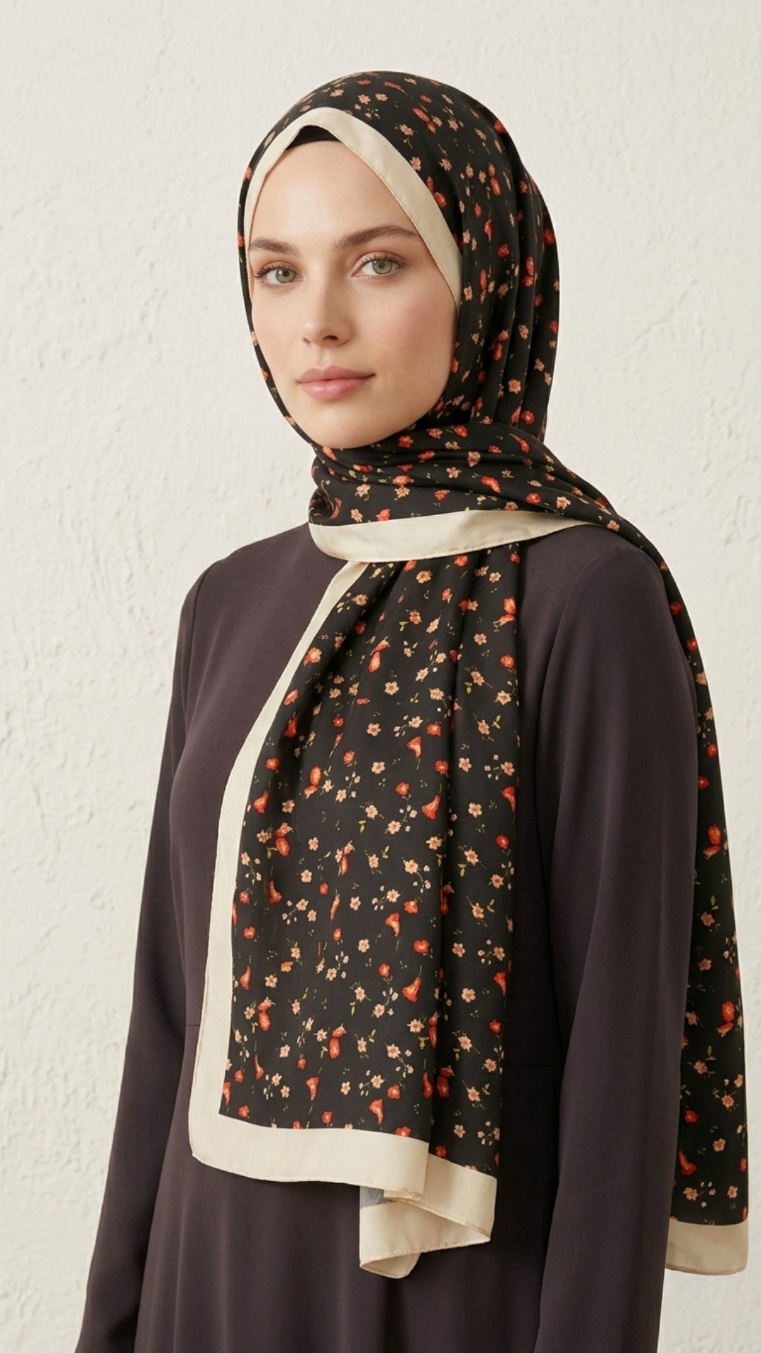 Retro Desenli Pamuk Şal - İlham Serisi Siyah Kırmızı Çiçek