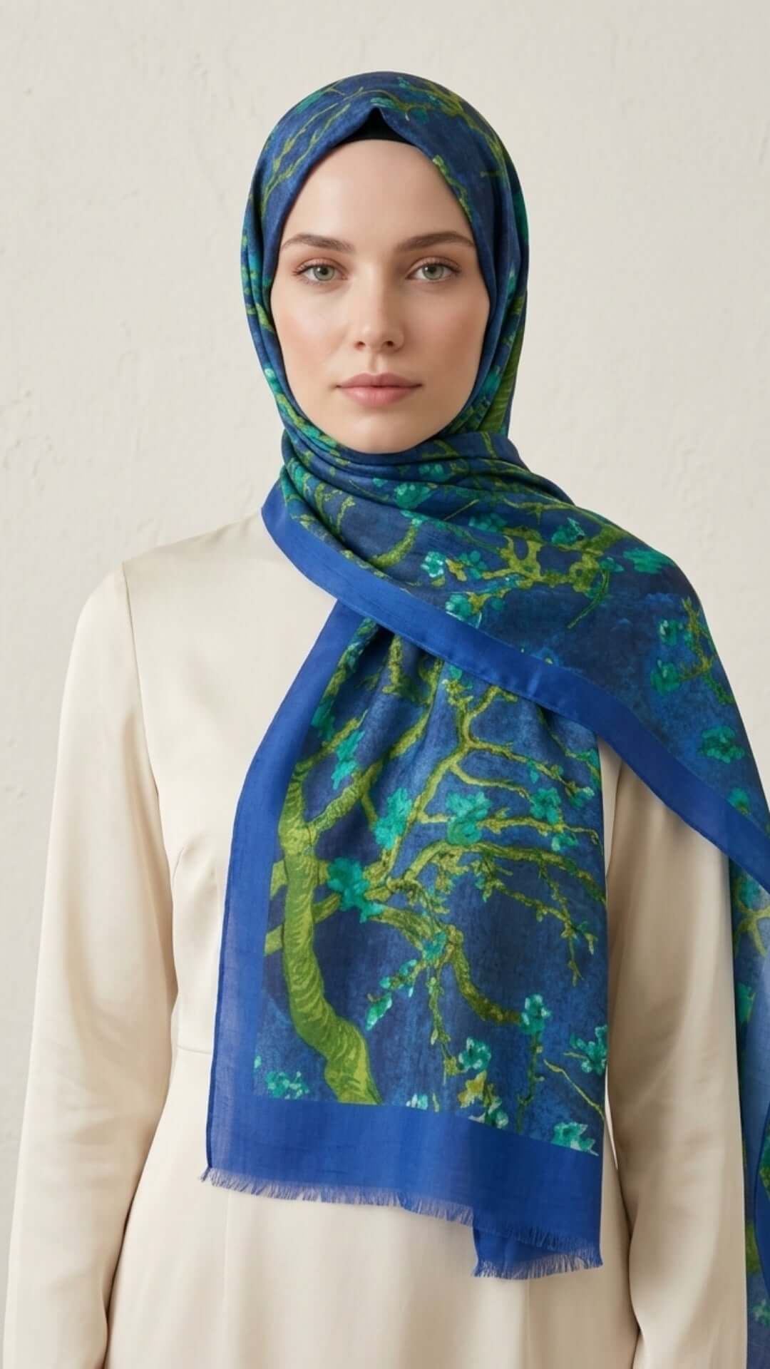 Van Gogh Çiçek Açan Badem Ağacı Pamuk Şal Saks Mavisi önden görünüm
