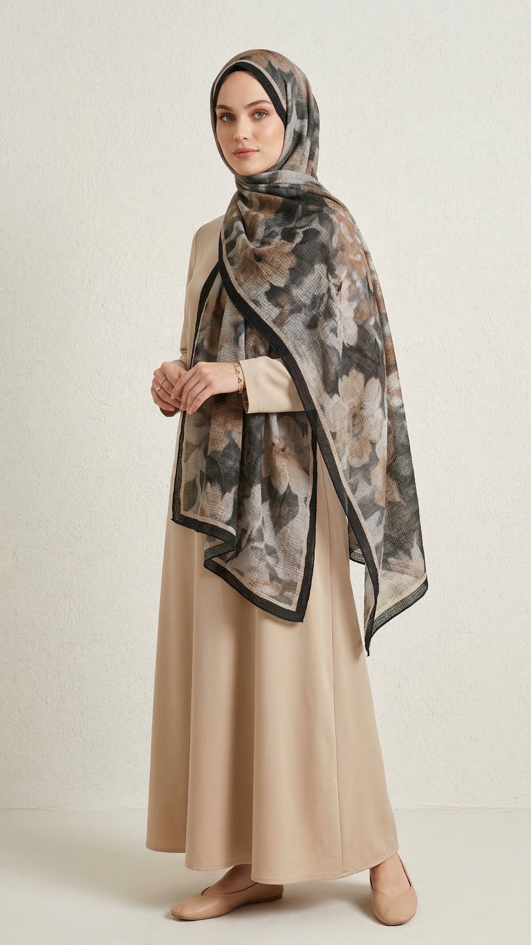 Frosted Bloom Müslin Şal Siyah Bej önden görünüm
