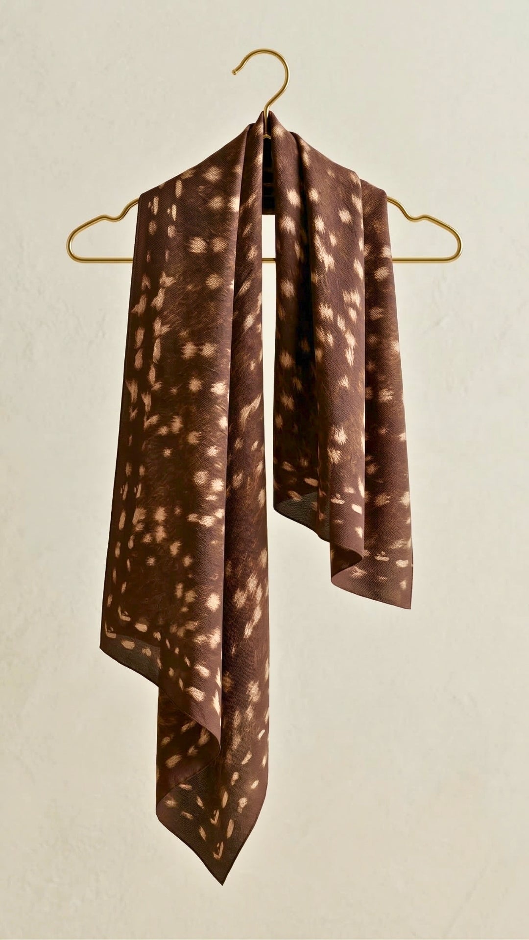 Bambi Kraş Şal Kahve arkadan bağlama stili