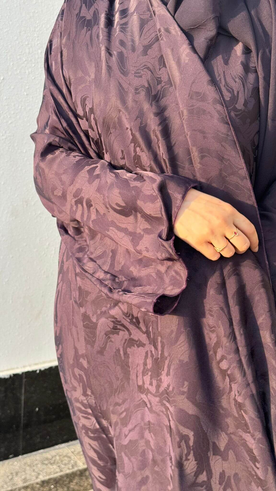 Mürdüm jakarlı abaya takım ön görünüm