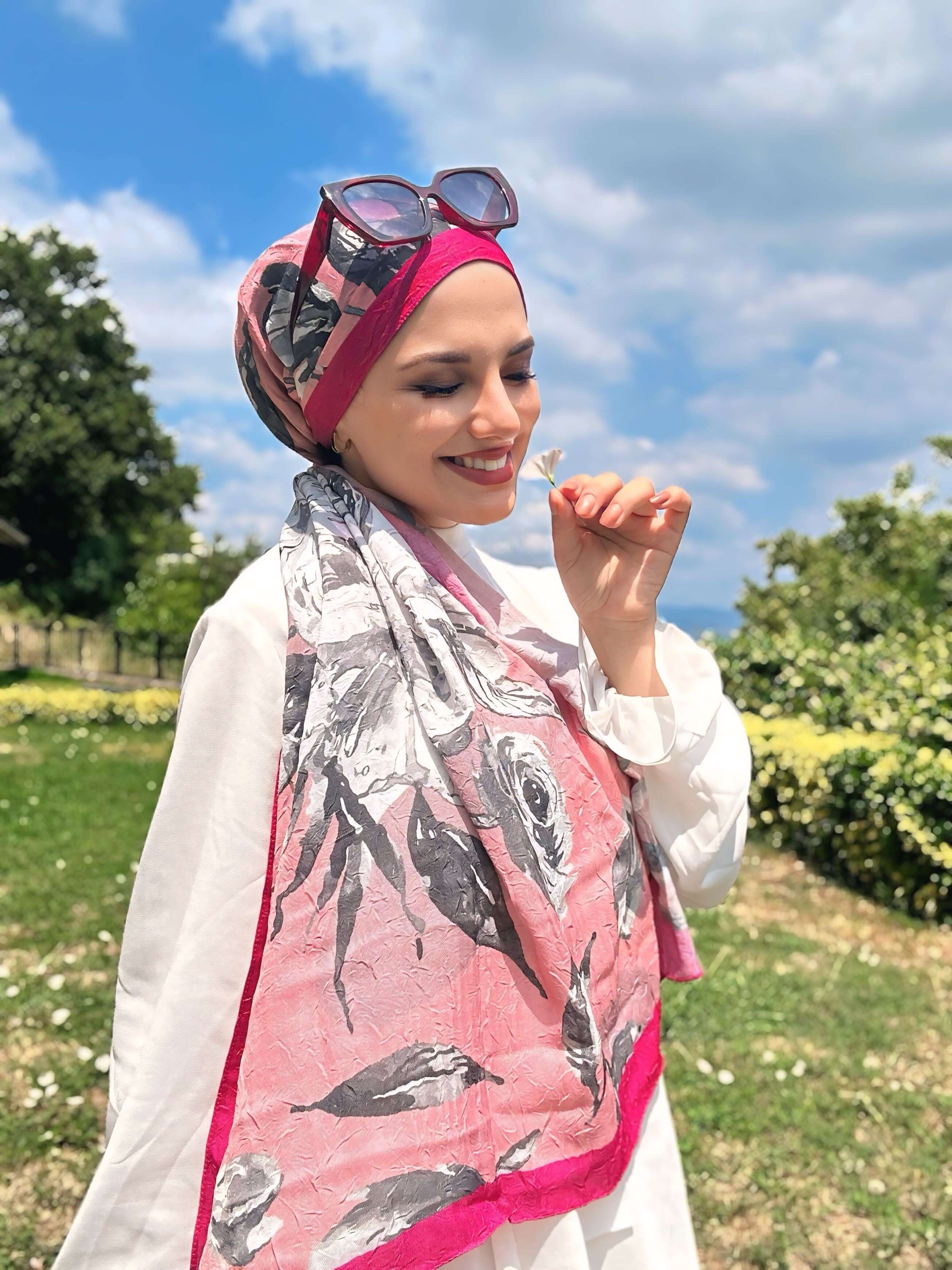 Nefes alabilen bambu şal Fuşya Açelya Desen ile şık kombin önerisi