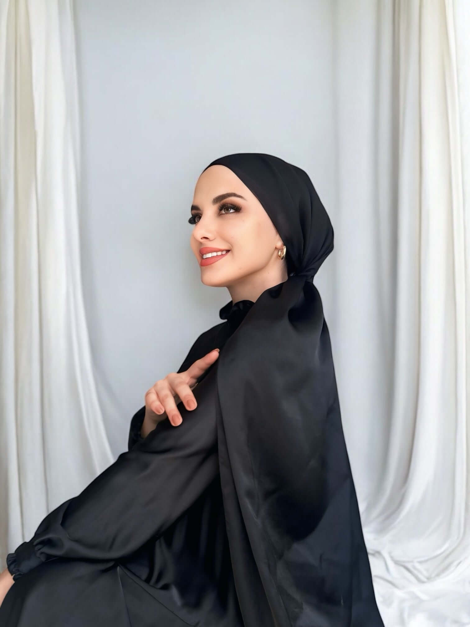 İdol Saten Janjan Şal - Siyah