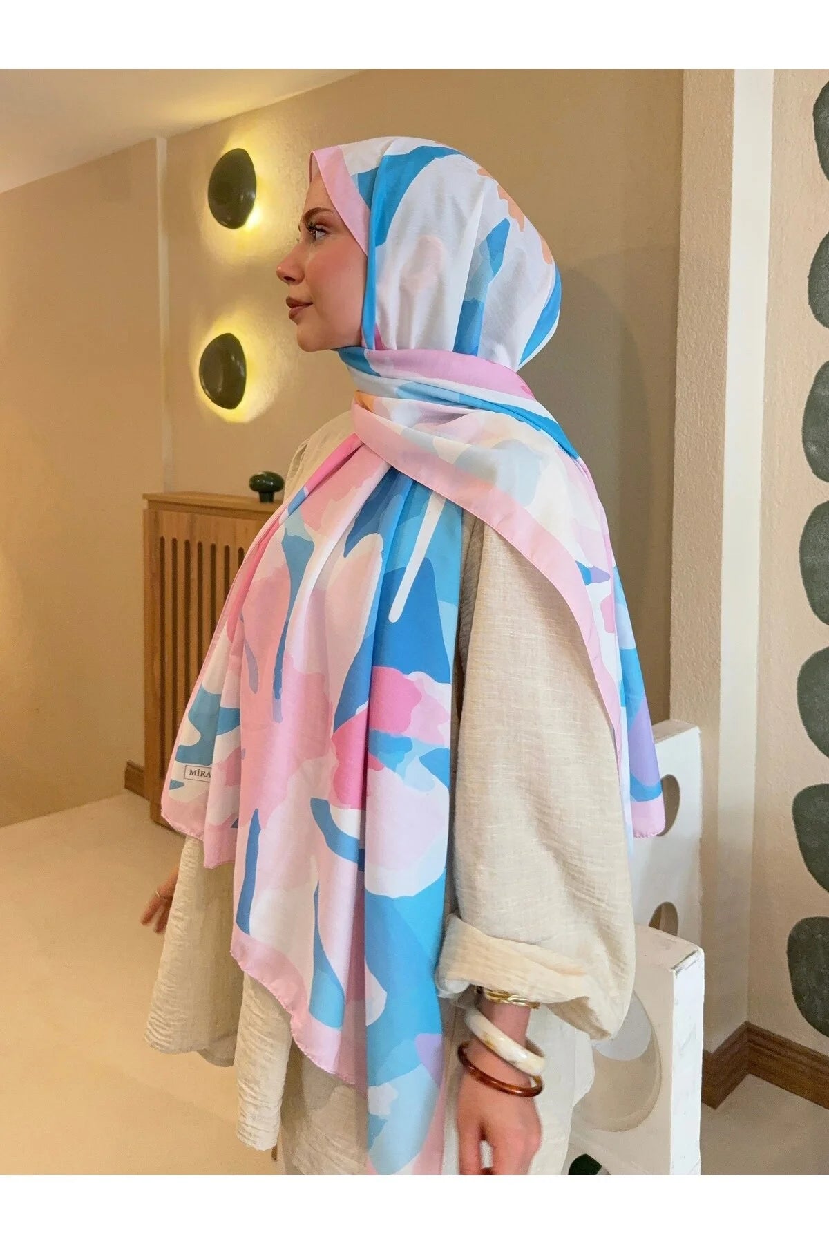 Desenli pamuk soft şal mavi pembe kenarlı ilham serisi ana görsel