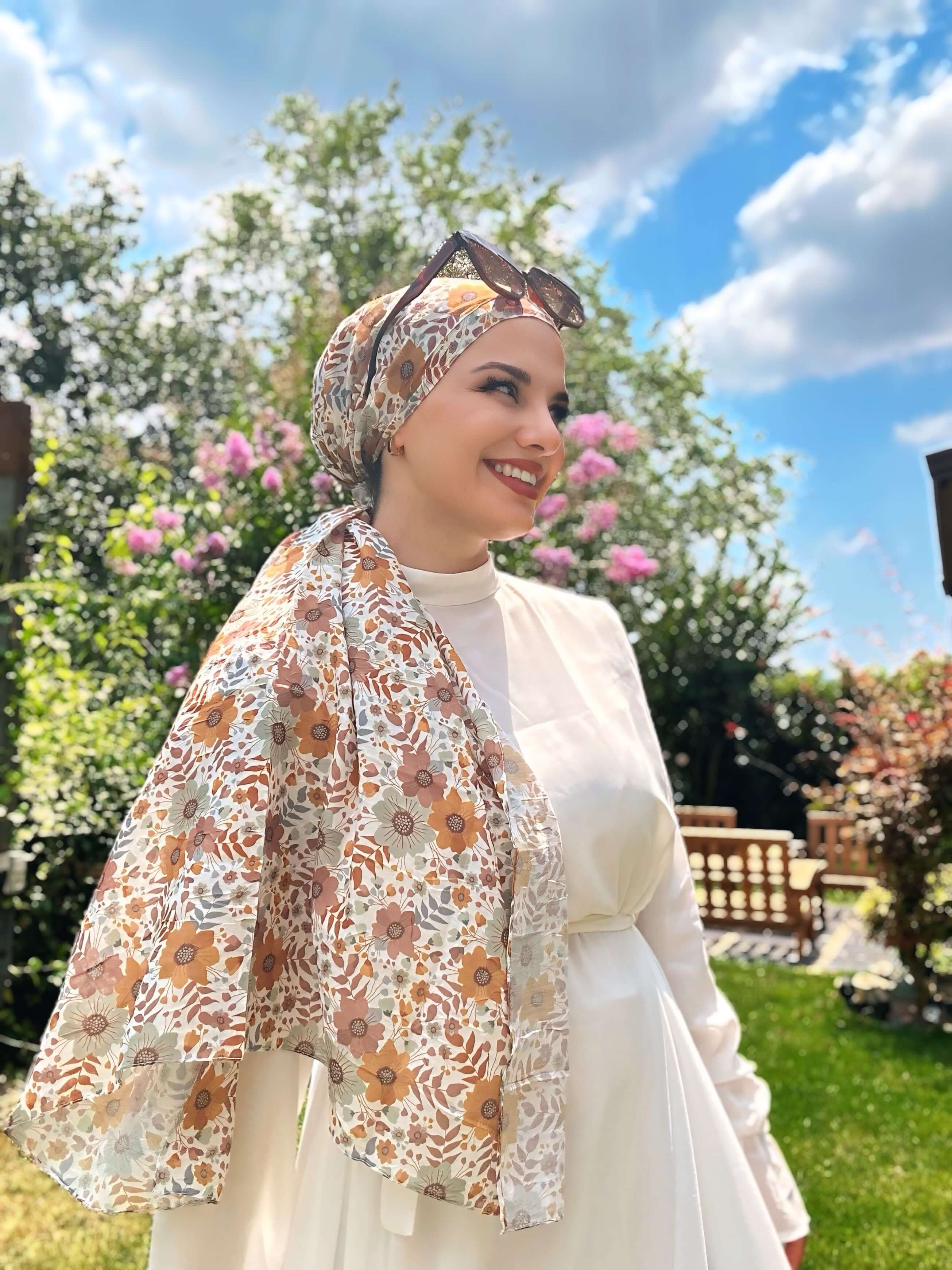 Moda Nûda şal koleksiyonunda Hardal Yeşil Flora Desen Bambu Eşarp