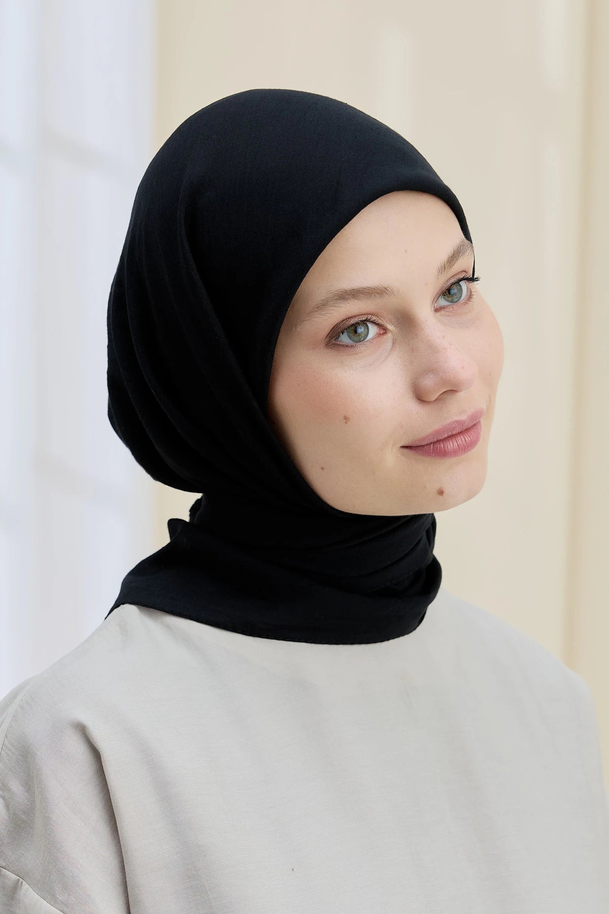 Neo Pamuk Eşarp siyah önden görünüm