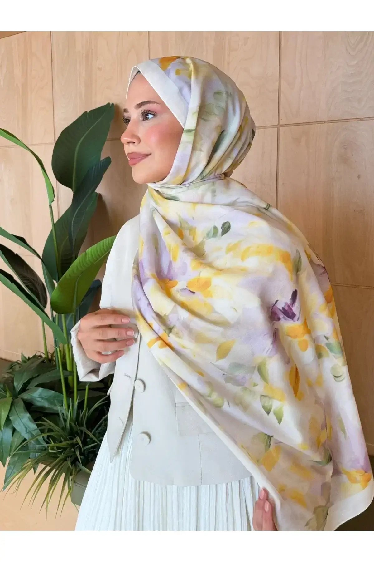 Moda Nûda retro sarı-lila pamuk soft şal ile modern bir görünüm yakalayın