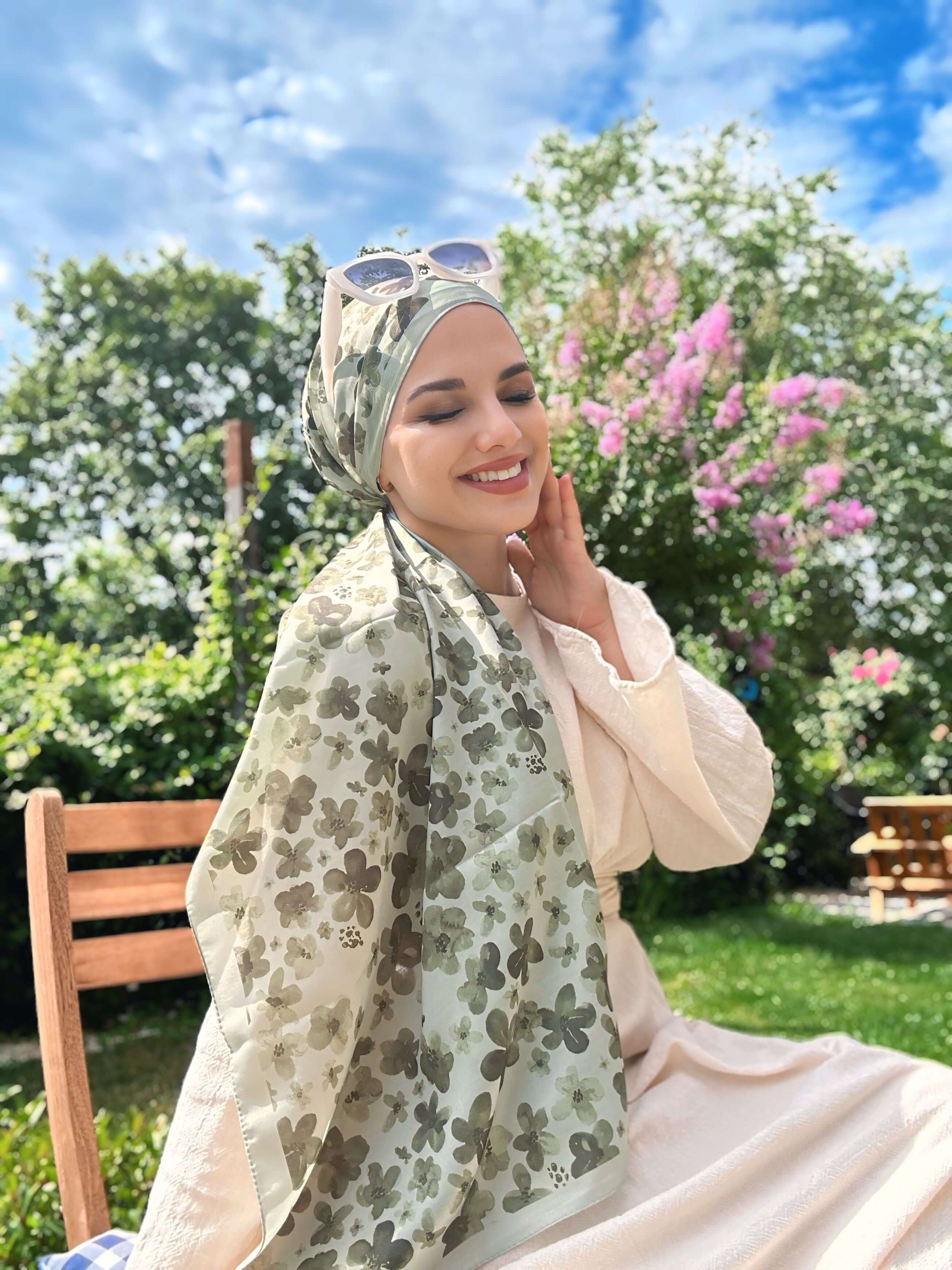 Nefes alabilen soft şal Mint Blom Desen ile zarif kombin önerisi
