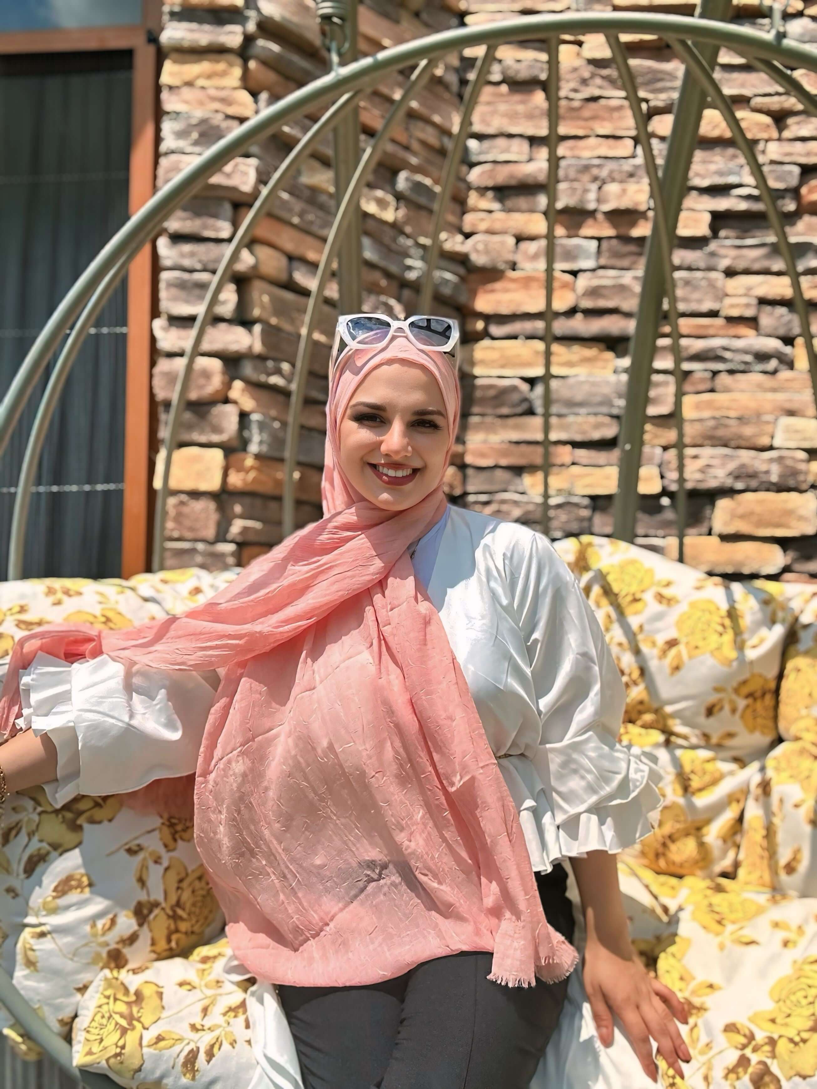 Modal Kraş Şal Pembe ile zarif ve canlı bir dokunuş