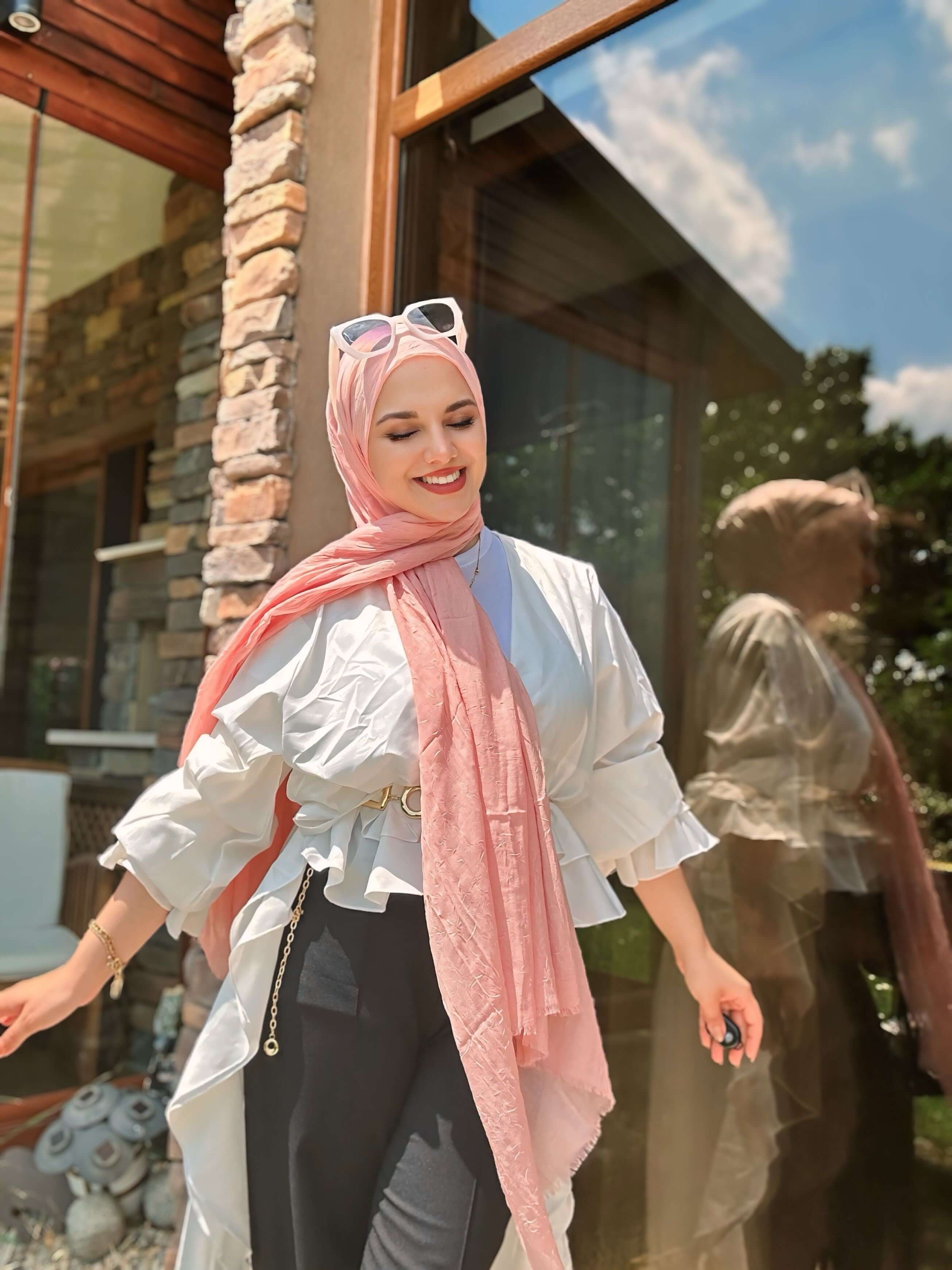 Nefes alabilen Modal Kraş Şal Pembe ile şık kombin önerisi
