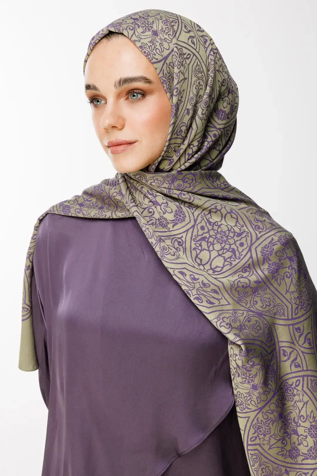 Zeytin-mor Morocco desen çift taraflı şal ile zarif ve modern kombinler
