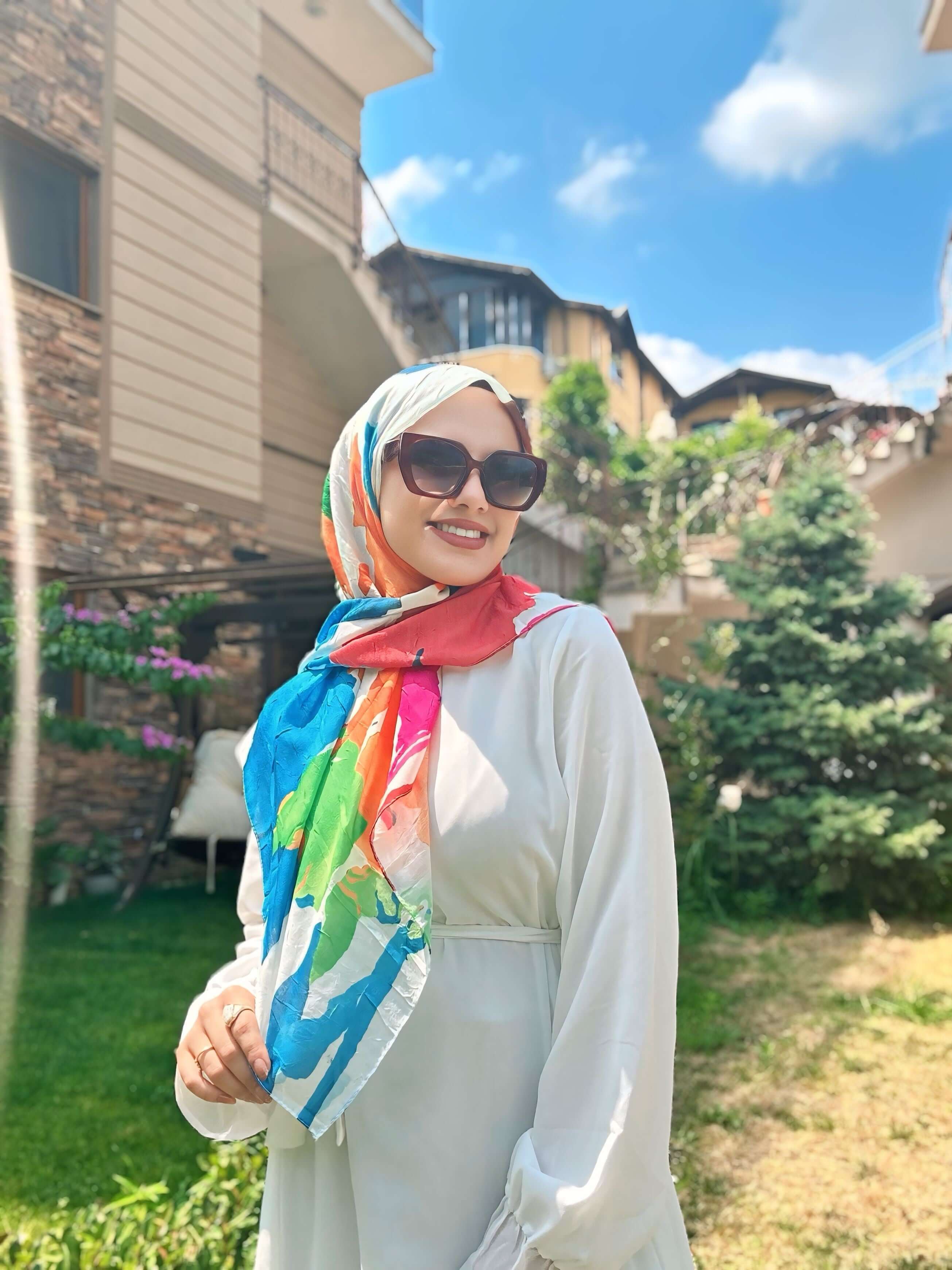 Şık kombinler için Beyaz Mavi Palet Desen Bambu Eşarp