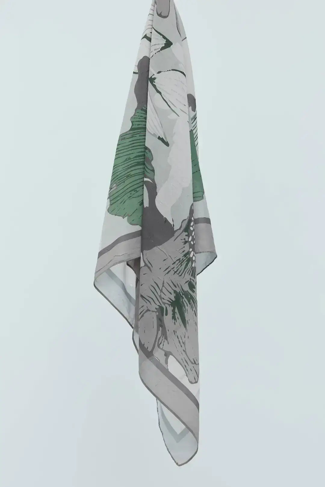 Bambu Eşarp kombin örneği Şakayık Desen Taş