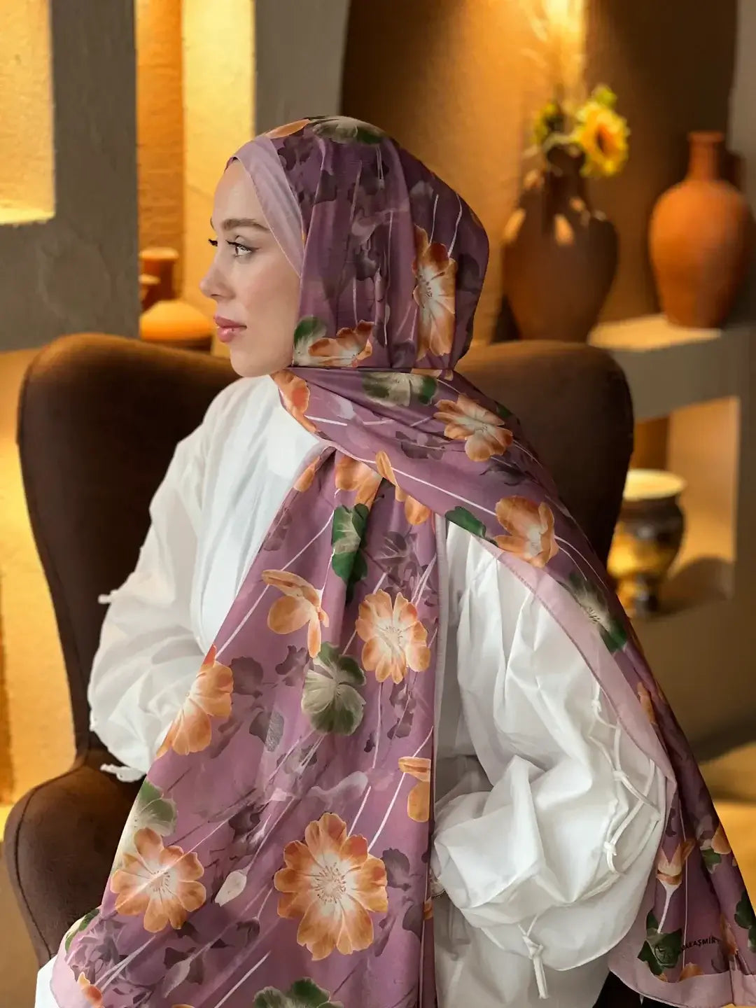 Şık kombinler için Pudra Fiori Desen Lina Şal