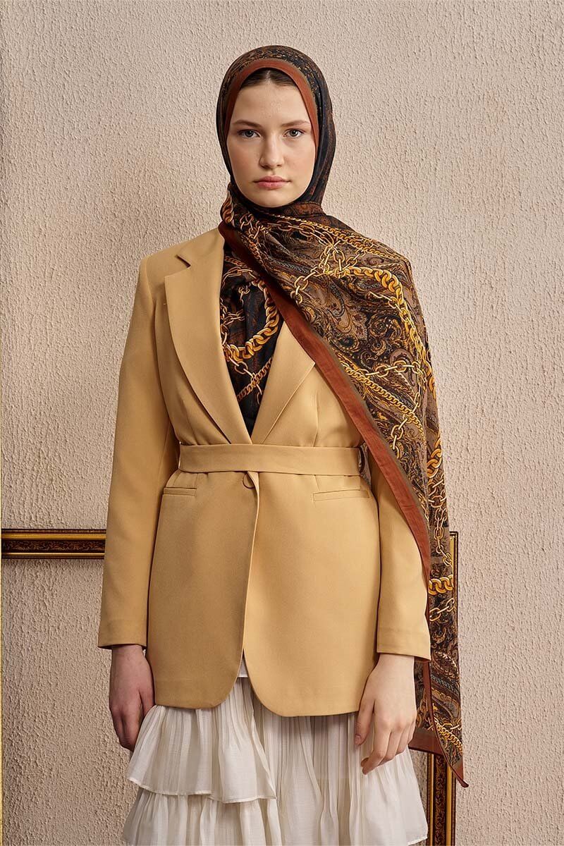 Günlük ve özel kombinler için ideal kiremit pamuk ipek Rogue şal modeli