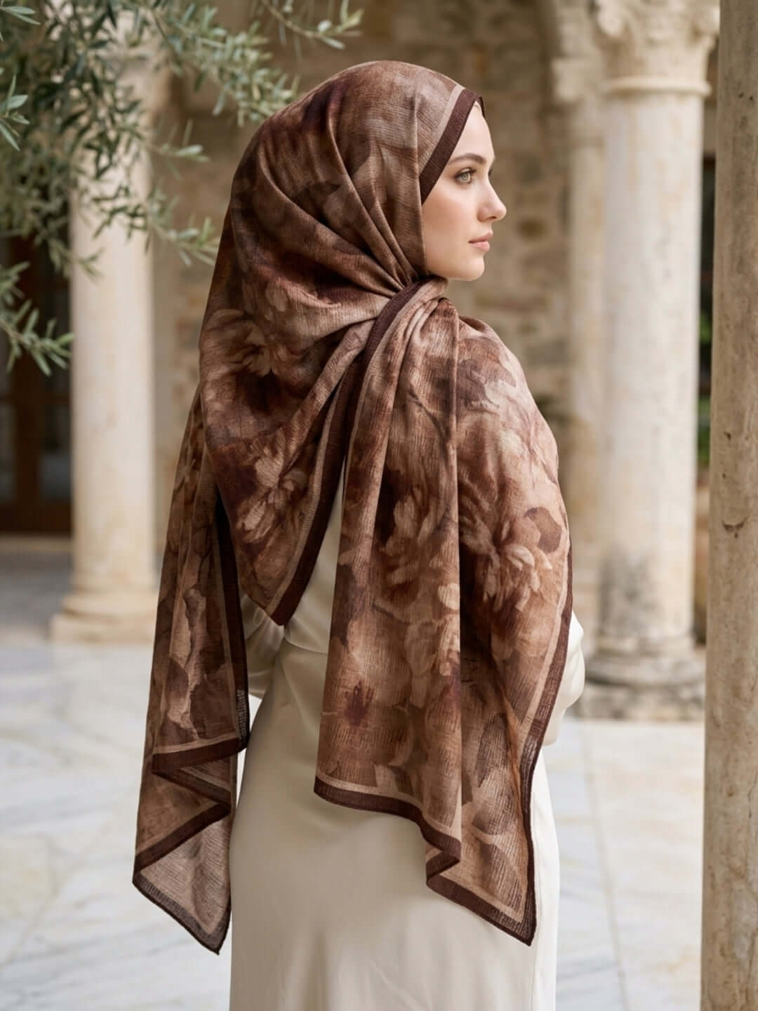 Frosted Bloom Müslin Şal Kahve - Sıcak ve Zamansız Stil