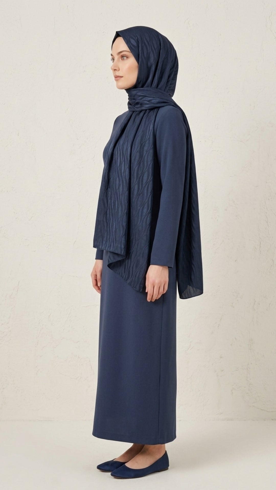 İtalyan Jakar Şal Dalga Desen Lacivert doku yakından görünüm