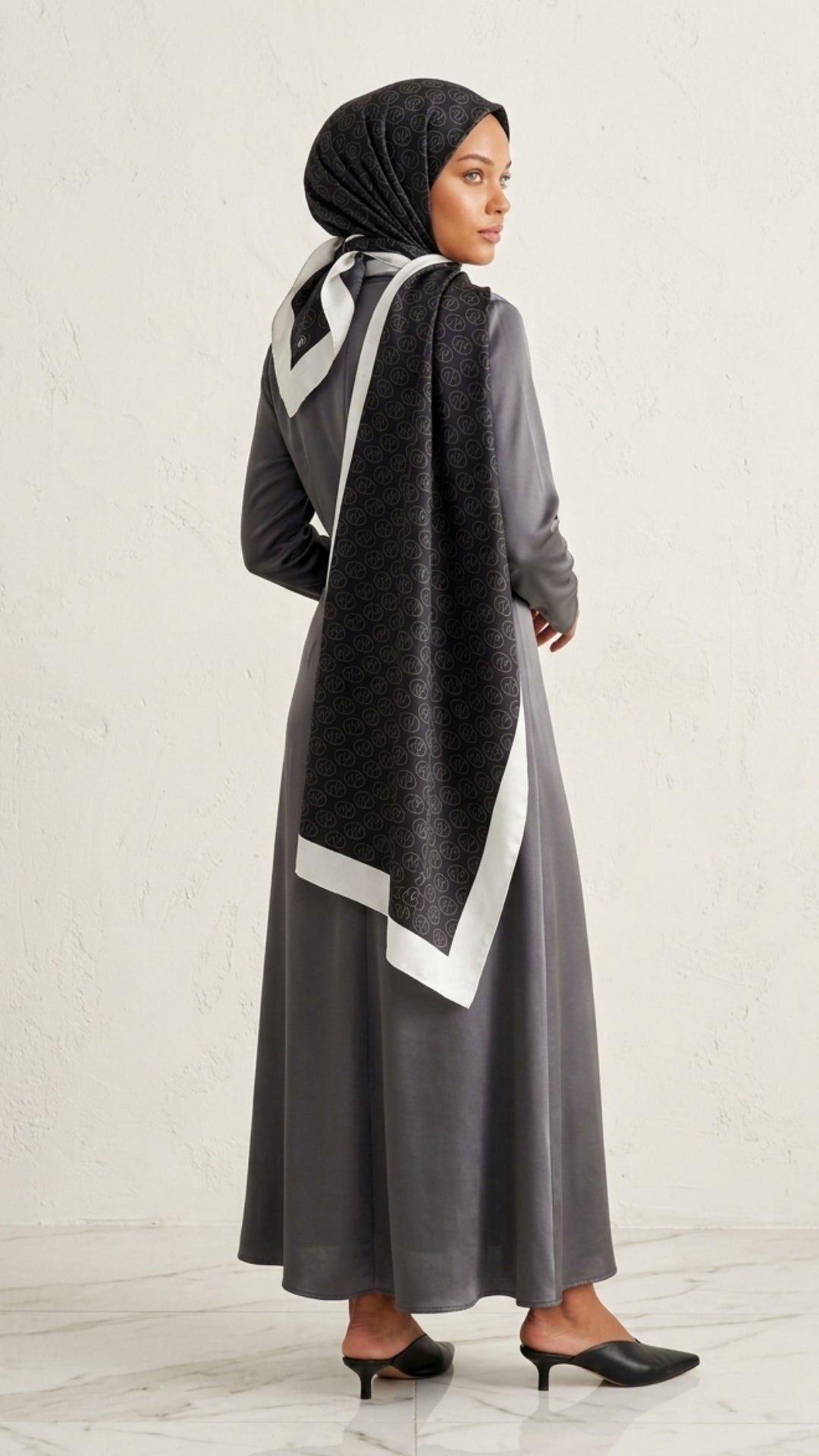 Jakar Şal AP Monogram Desen - Siyah
