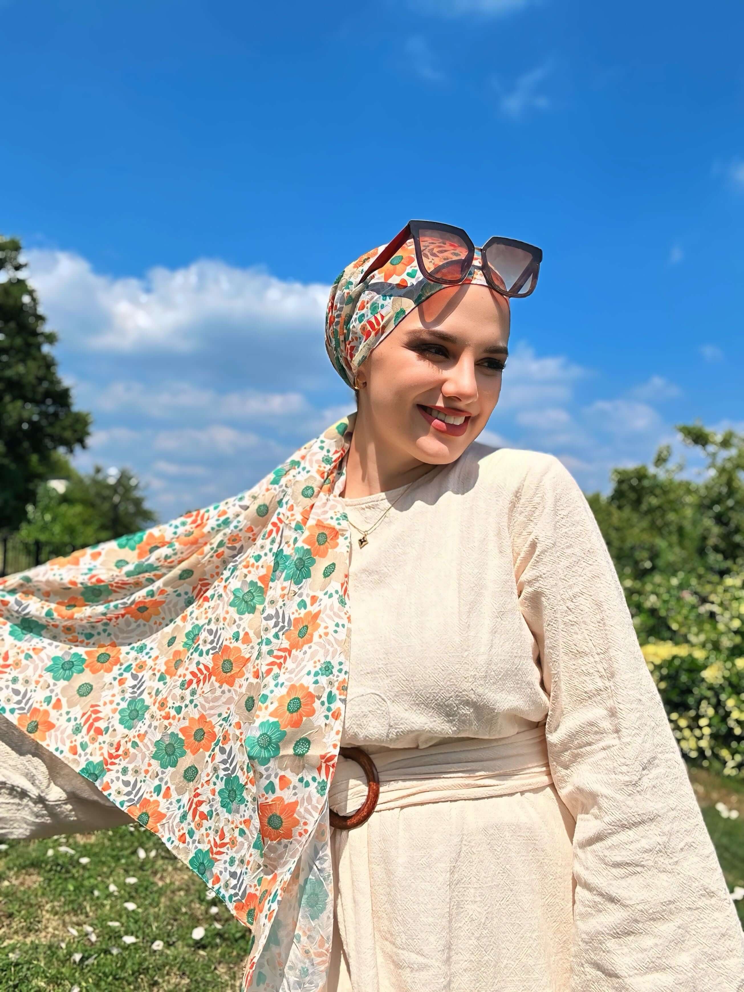 Flora Desen Bambu Eşarp Turuncu Yeşil ile doğal zarafet