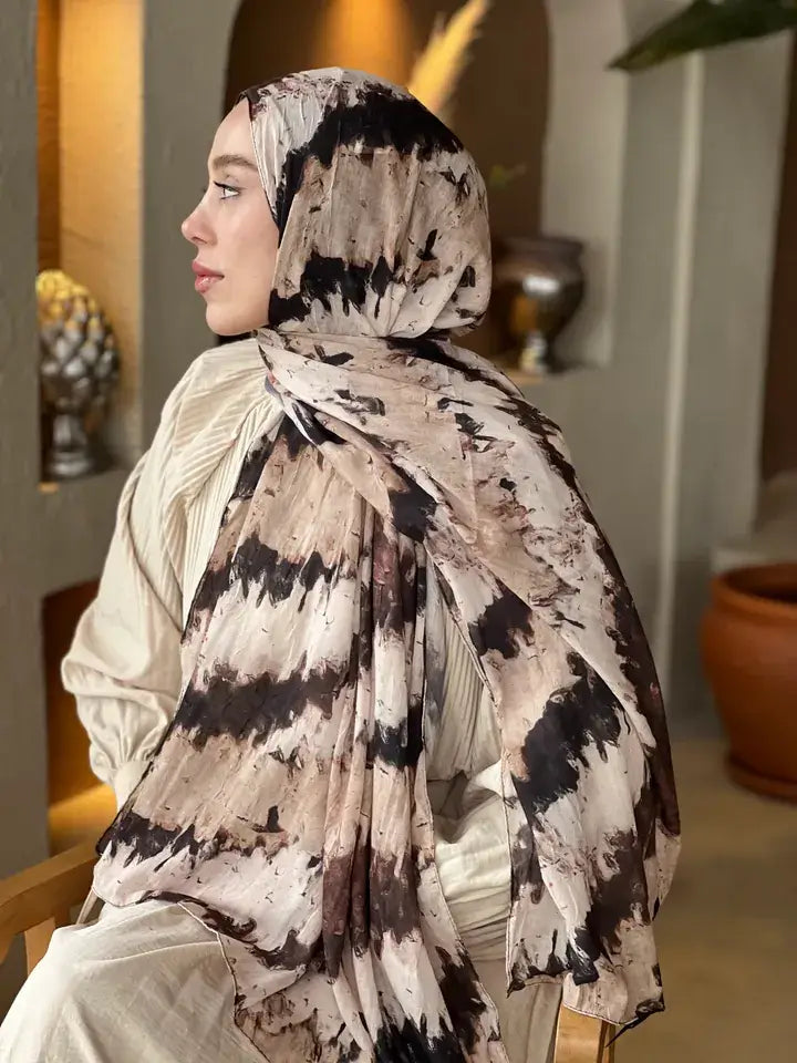 Bej ve kahverengi tonlarında bambu dokulu İlkbahar Ritm Desen Şal detaylı görünüm