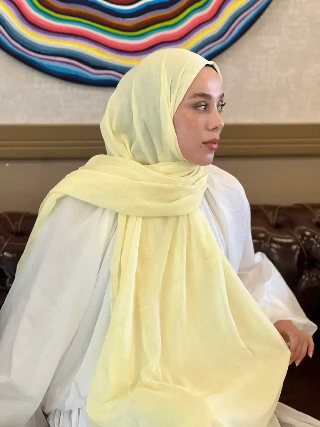 Tereyağı sarısı tonlarında yumuşak dokulu Aya Serisi Şal detaylı görünüm