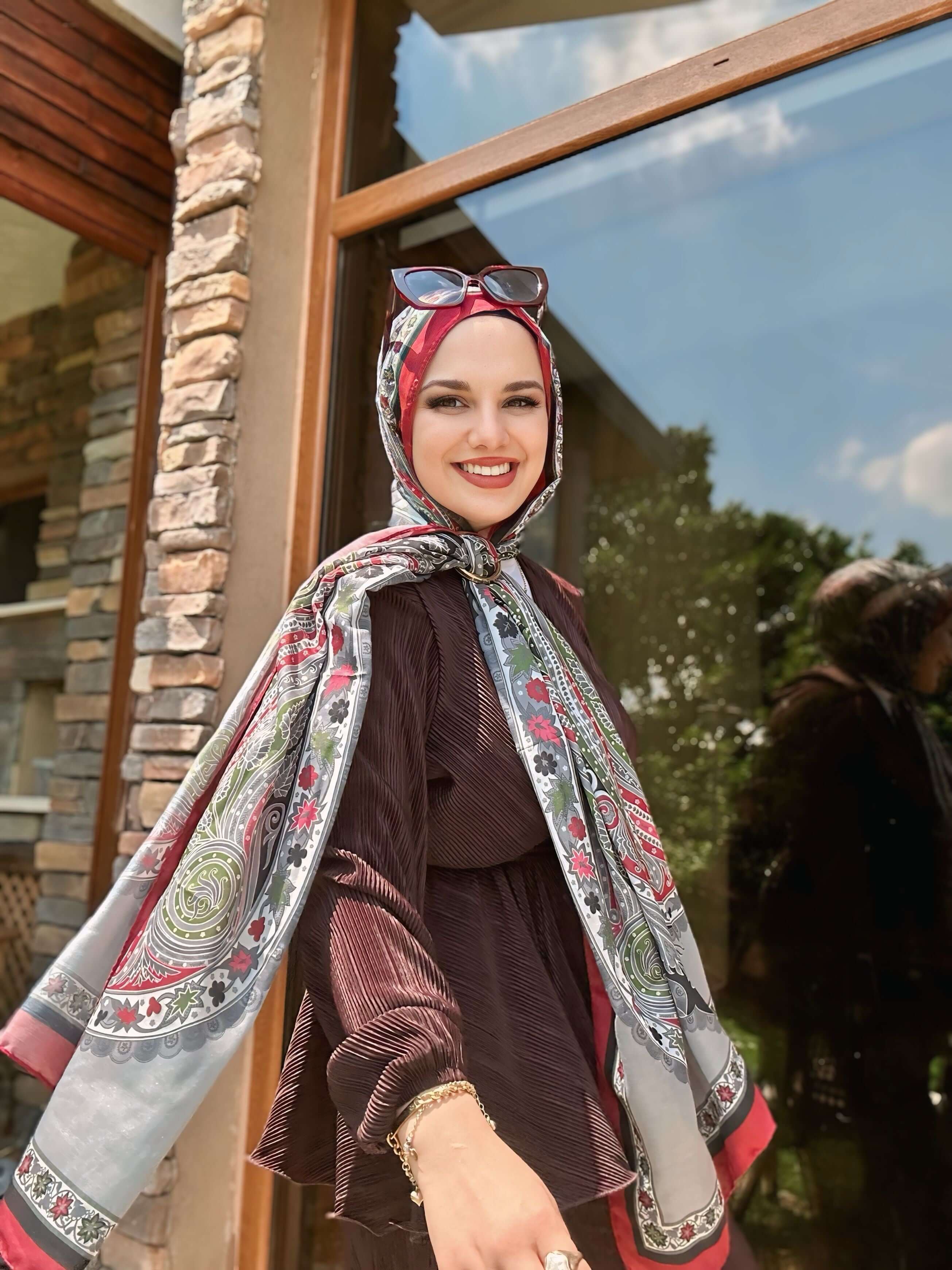 Çiçekli Etnik Desen Şal Gri