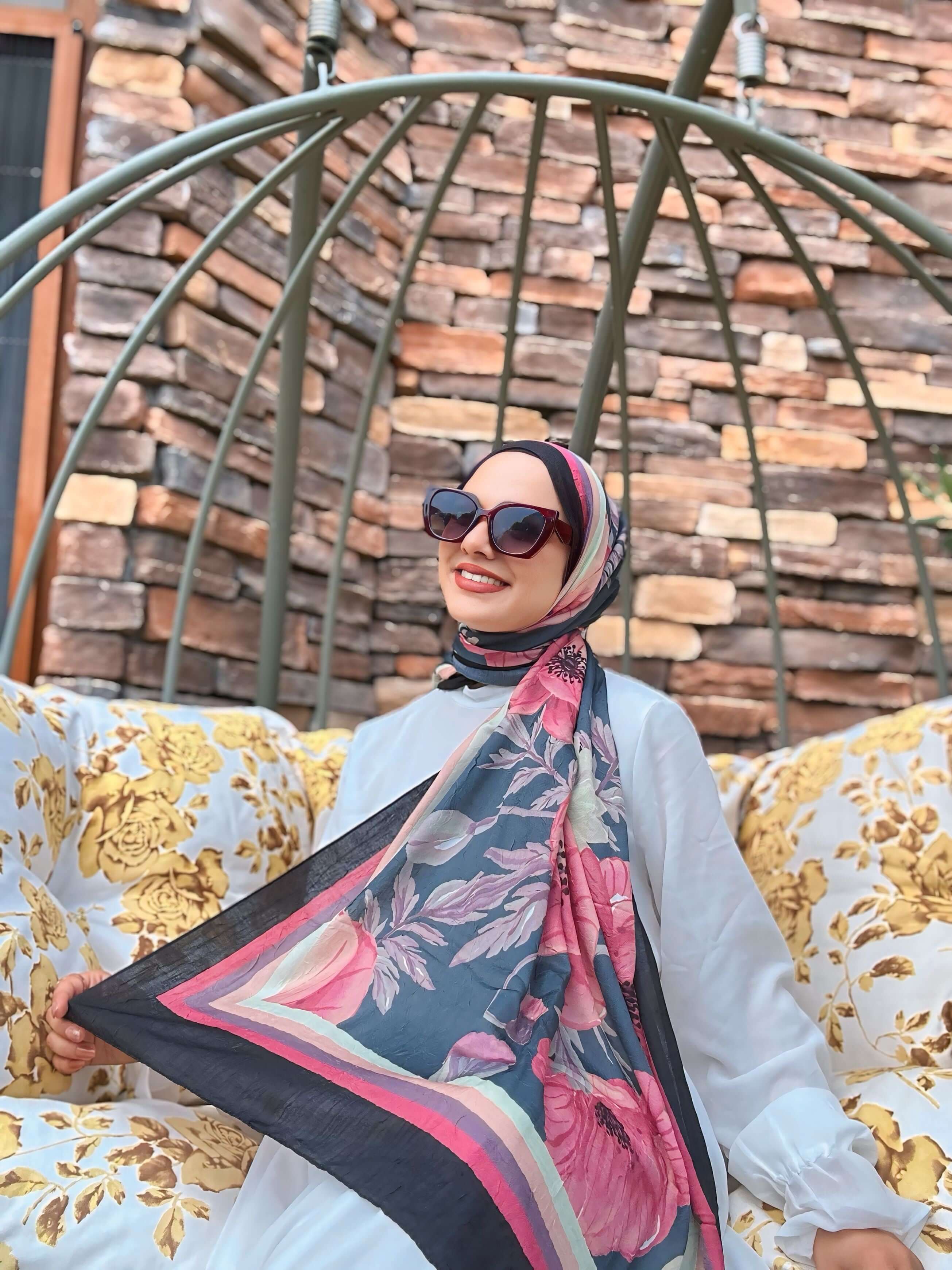 Margarit Desen Bambu Şal Siyah Yeşil ile doğal ve şık kontrast