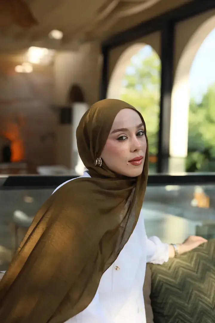 Yumuşak ve nefes alabilen Neo Pamuk Şal ile şık stil önerisi          ChatGPT’ye sor