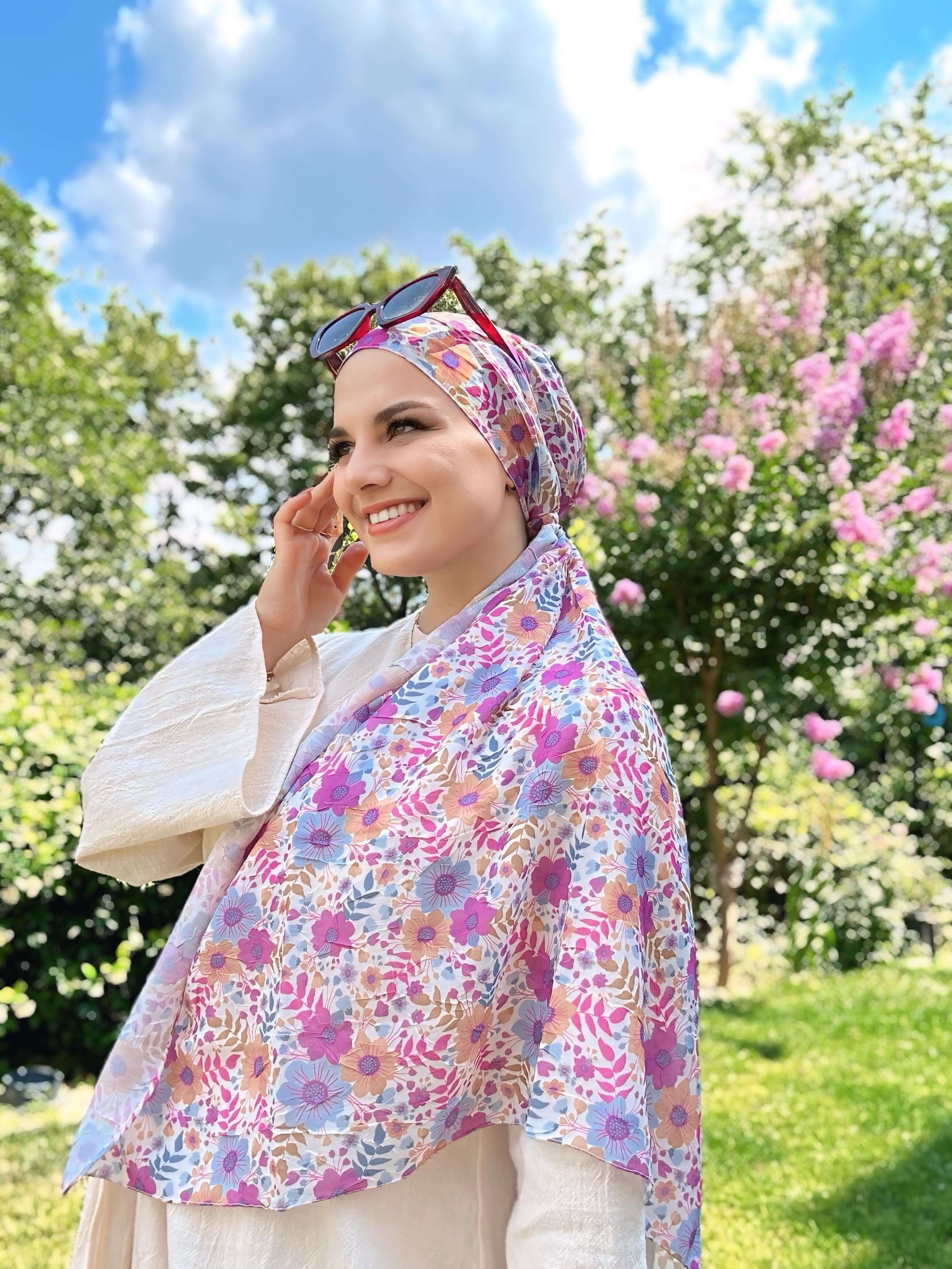 Mavi ve somon tonlarında bambu dokulu Flora Desen Eşarp detaylı görünüm