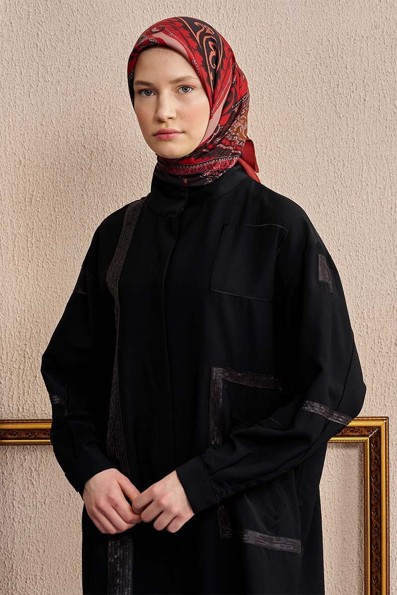 “Moda Nûda Vision Art Collection Lacrina desenli ipek eşarp – bordo renkli etnik motifli tasarım”